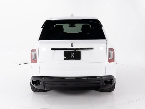 Certified 2024 Rolls-Royce Cullinan Black Badge w/ Dark Exterior Package image 4