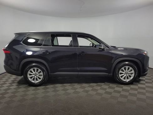 Used 2025 Toyota Grand Highlander AWD image 10