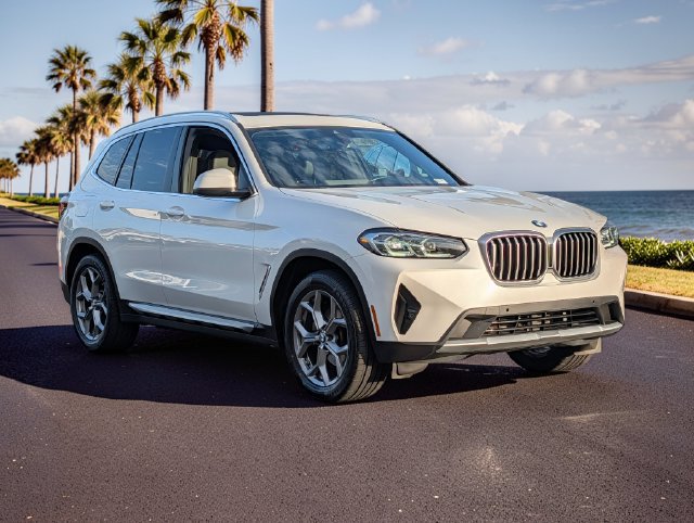 Used 2024 BMW X3 sDrive30i w/ Premium Package RWD image 4