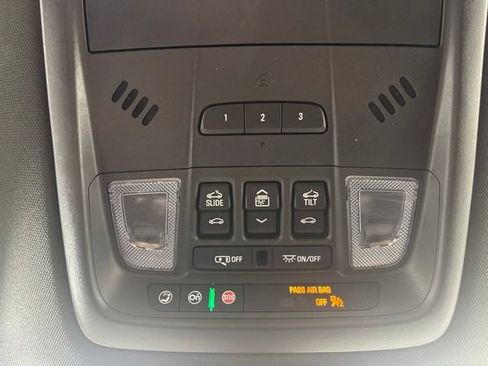 Used 2023 Buick Enclave Essence w/ Experience Buick Package AWD/4WD image 8