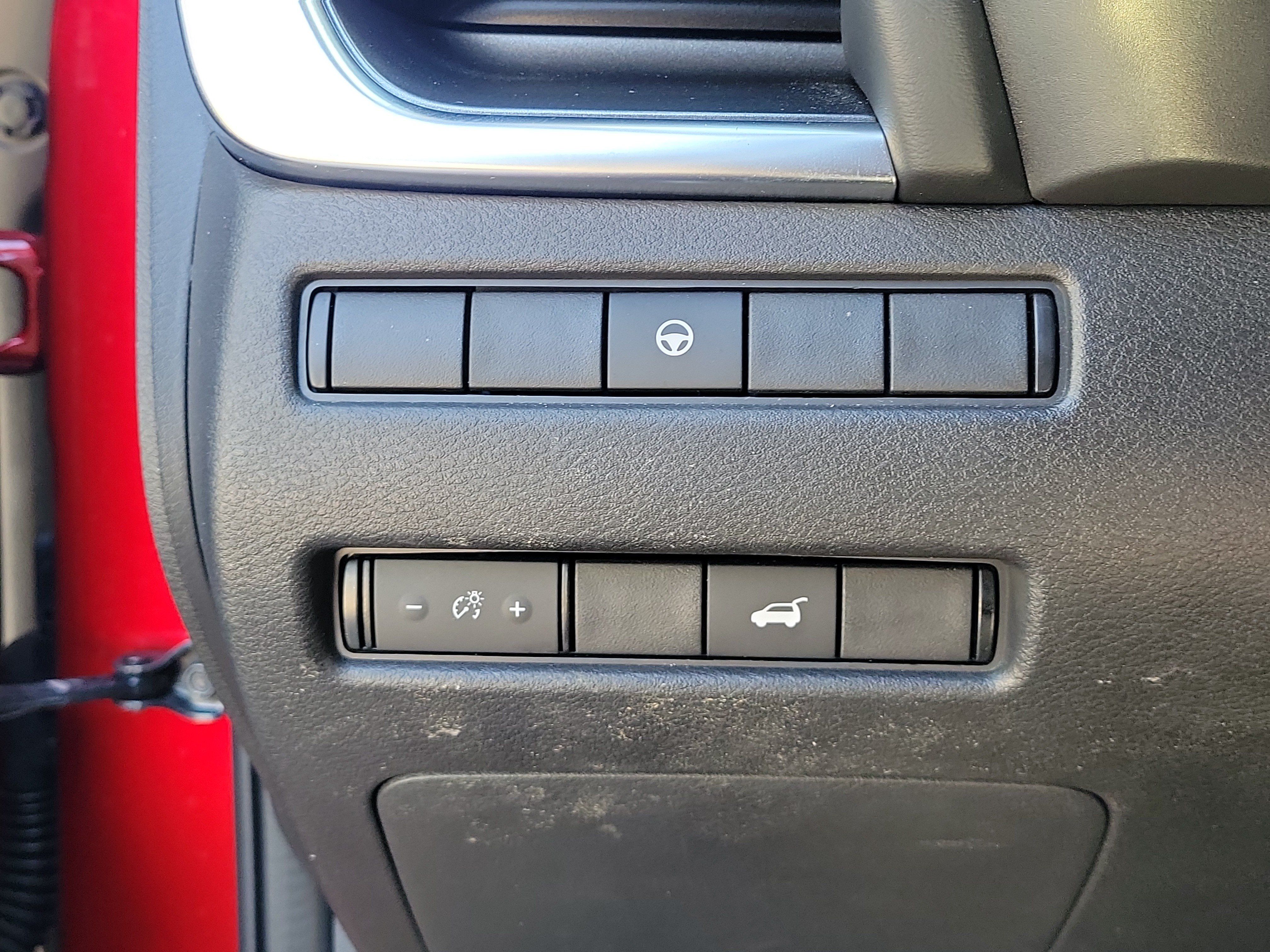 Certified 2021 Nissan Rogue SV w/ Premium Package FWD image 33