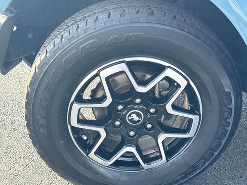 Used 2023 Ford Bronco Outer Banks image 13