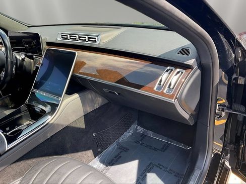 Used 2023 Mercedes-Benz S 500 4MATIC w/ Warmth & Comfort Package image 26