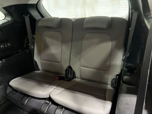 Used 2013 Hyundai Santa Fe GLS w/ Popular Equipment Pkg image 9