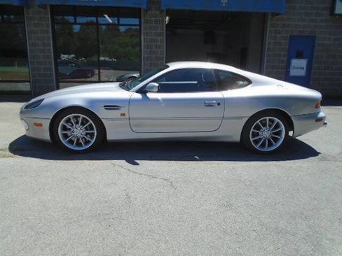 Used 2001 Aston Martin DB7 Vantage RWD image 8