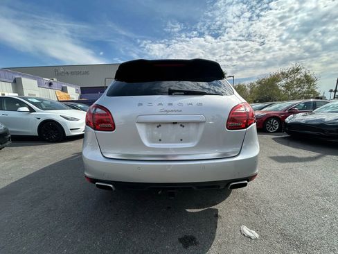 Used 2012 Porsche Cayenne image 5