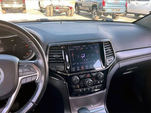 Used 2019 Jeep Grand Cherokee Limited w/ Trailer Tow Group IV image 9