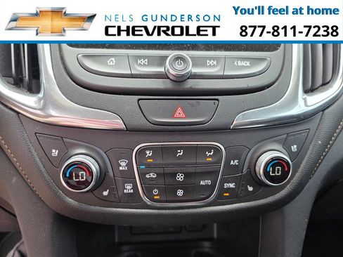 Used 2019 Chevrolet Equinox Premier AWD/4WD image 16