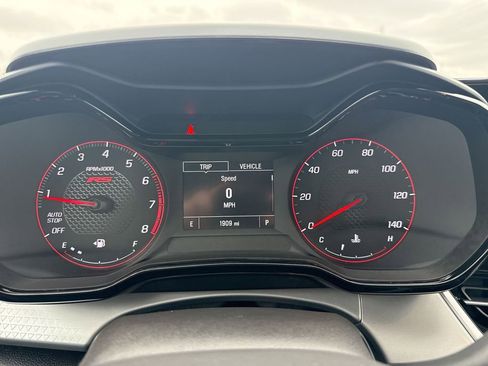 Certified 2025 Chevrolet Trax RS w/ Driver Confidence Package image 15