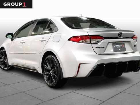 Certified 2025 Toyota Corolla SE image 12