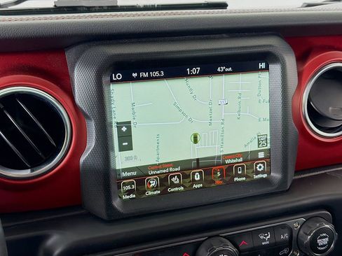 Used 2022 Jeep Wrangler Unlimited Rubicon w/ Cold Weather Group image 32