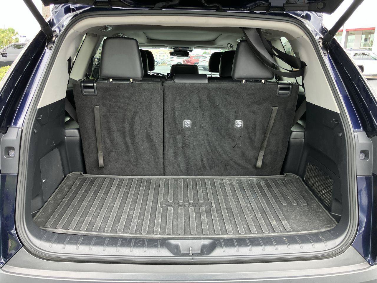 Certified 2024 Toyota Grand Highlander FWD image 31