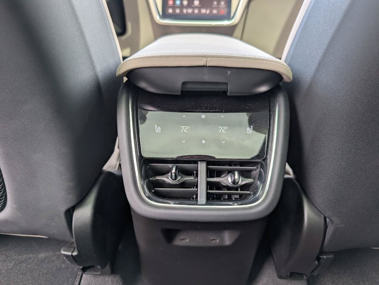 Used 2025 Volvo EX90 Ultra AWD/4WD image 12