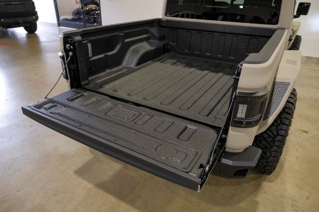 Used 2025 Jeep Gladiator Rubicon w/ Safety Group AWD/4WD image 91