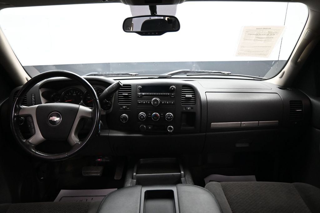 Used 2008 Chevrolet Silverado 1500 LT w/ Power Pack Plus AWD/4WD image 12
