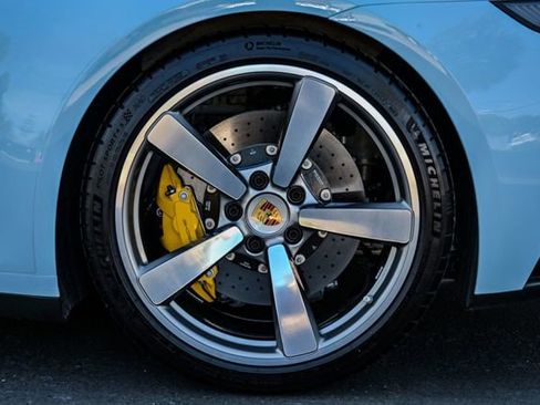 Used 2024 Porsche 911 Carrera S RWD image 18