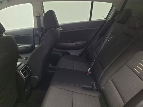 Used 2018 Kia Sportage LX AWD/4WD image 18