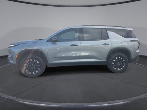 New 2026 Chevrolet Traverse Z71 w/ Enhanced Driving Package AWD/4WD image 5