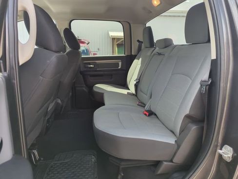 Used 2023 RAM 1500 Classic SLT AWD/4WD image 31