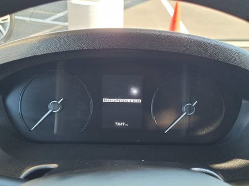 Used 2025 RAM ProMaster 2500 w/ Convenience Group FWD image 8