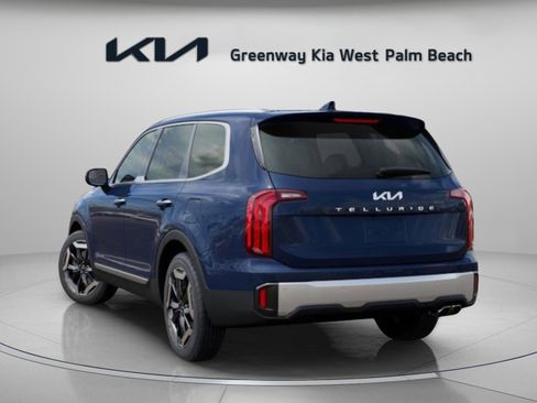 New 2025 Kia Telluride S image 5