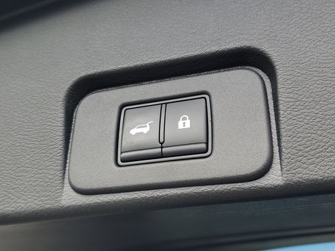 Certified 2021 Nissan Rogue Platinum FWD image 8