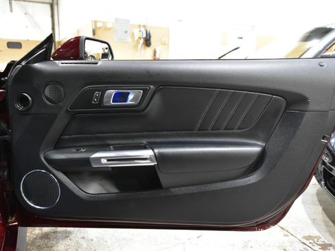 Used 2018 Ford Mustang GT Premium image 41