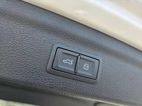 Certified 2024 Audi Q3 2.0T Premium Plus image 18