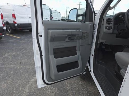New 2026 Ford E-350 and Econoline 350 Super Duty w/ Power Equipment Group image 11