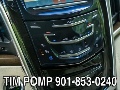 Used 2020 Cadillac Escalade Luxury RWD image 24