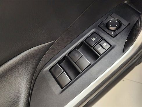 Used 2020 Toyota RAV4 XLE Premium image 22