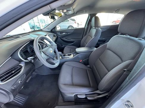 Used 2023 Chevrolet Malibu LS FWD image 11