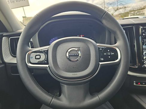 Certified 2025 Volvo XC60 T8 Plus w/ Protection Package Premier AWD/4WD image 25