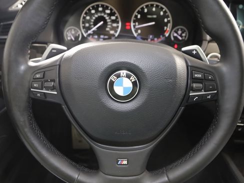 Used 2013 BMW 750i xDrive image 40