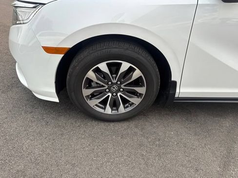 Used 2024 Honda Odyssey EX-L image 19