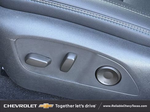 Used 2024 Chevrolet Equinox EV LT FWD image 28