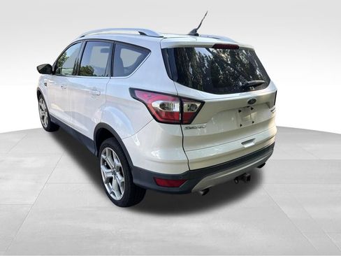 Used 2018 Ford Escape Titanium w/ Ford Safe & Smart Package AWD/4WD image 6