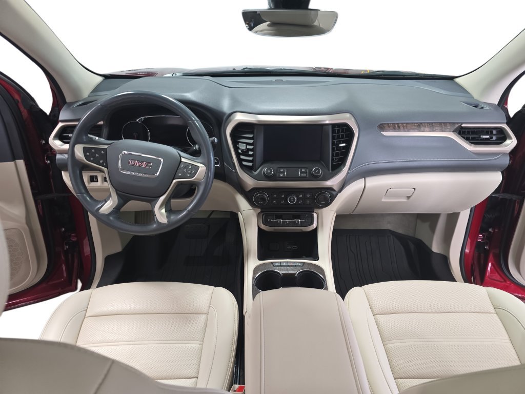 Used 2022 GMC Acadia Denali w/ Denali Ultimate Package AWD/4WD image 9