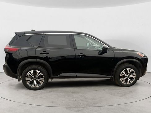 Used 2021 Nissan Rogue SV image 7