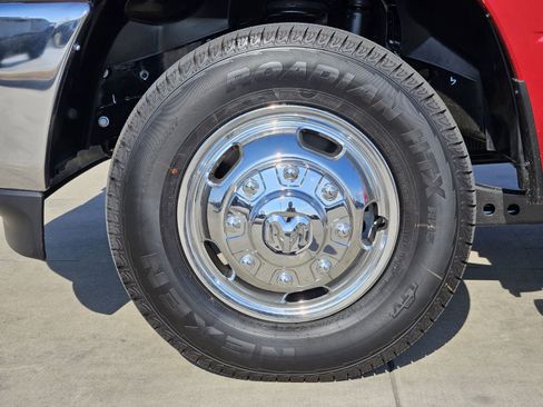 New 2026 RAM 3500 Tradesman image 12
