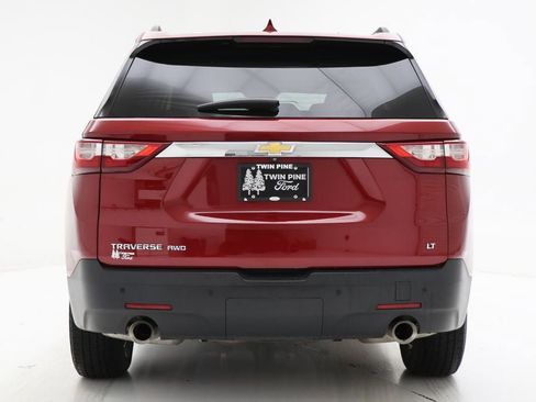 Used 2020 Chevrolet Traverse LT image 8