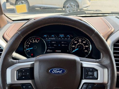 Used 2019 Ford F150 King Ranch w/ Equipment Group 601A Luxury AWD/4WD image 31