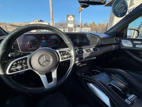 Used 2020 Mercedes-Benz GLS 450 4MATIC image 31