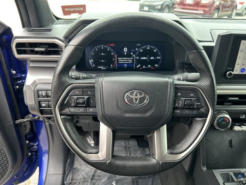 Used 2024 Toyota Tacoma TRD Off-Road AWD/4WD image 21