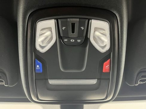 Used 2024 RAM 2500 Big Horn w/ Sport Appearance Package image 21