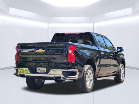 Used 2025 Chevrolet Silverado 1500 LTZ w/ LTZ Premium Package AWD/4WD image 4
