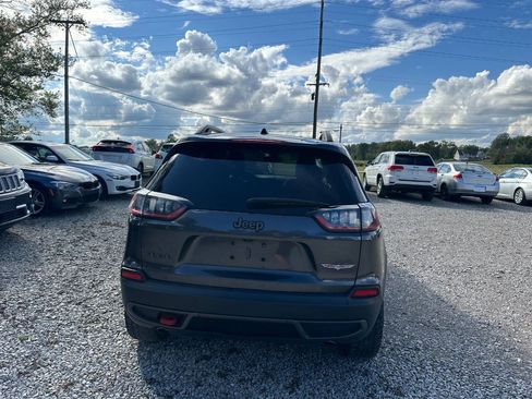 Used 2020 Jeep Cherokee Trailhawk w/ Cold Weather Group AWD/4WD image 6
