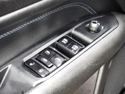 Used 2025 Jeep Compass Latitude w/ Altitude Special Edition image 11