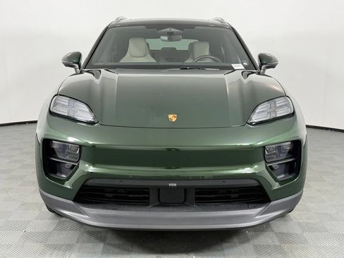 Certified 2025 Porsche Macan Electric RWD image 10