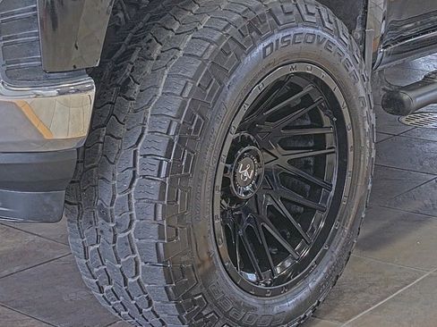 Used 2020 Chevrolet Silverado 1500 LT w/ Trailering Package image 10